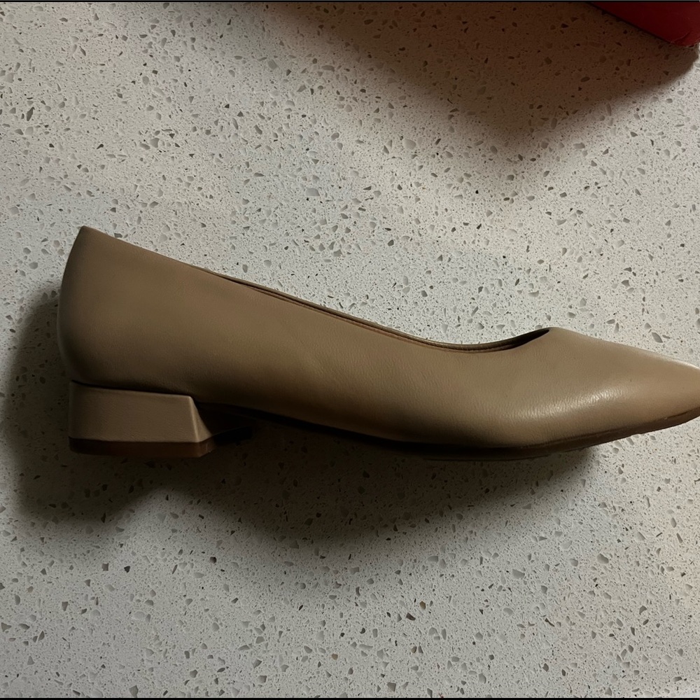 Easy Spirit Caldise Flats